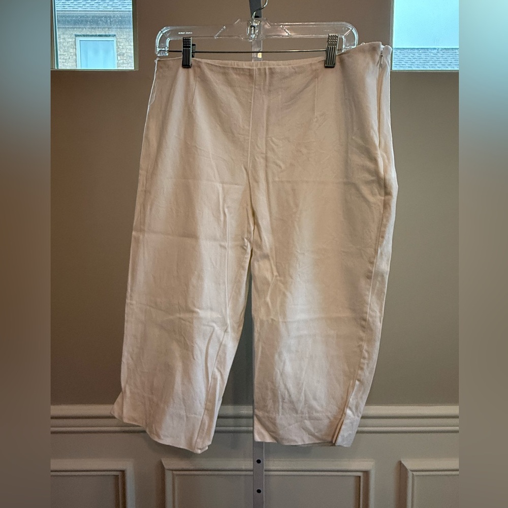Chico's White Cropped Capri Pants Size 2 Wide Leg